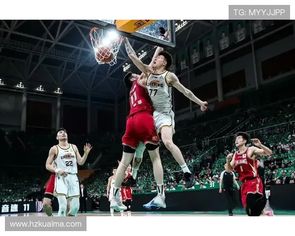 重庆篮球队在亚运会上的速度表现引发热议展现出团队的拼搏精神与竞技实力